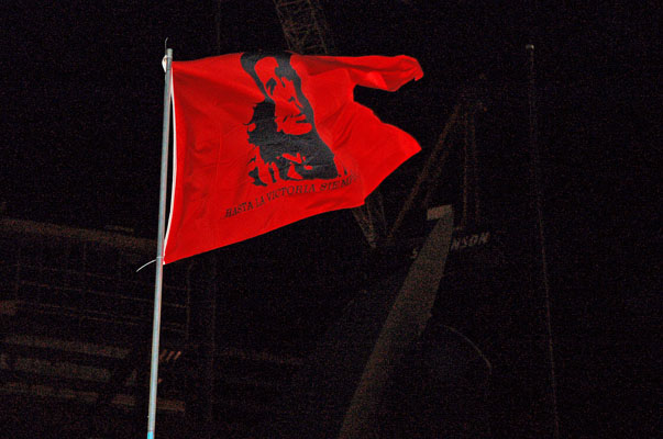 Che Guerva flag at Chicago demonstration